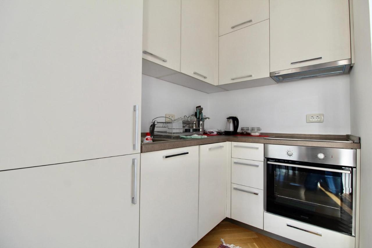 2Bd New Dobrota Apt With Bay Views كوتور المظهر الخارجي الصورة